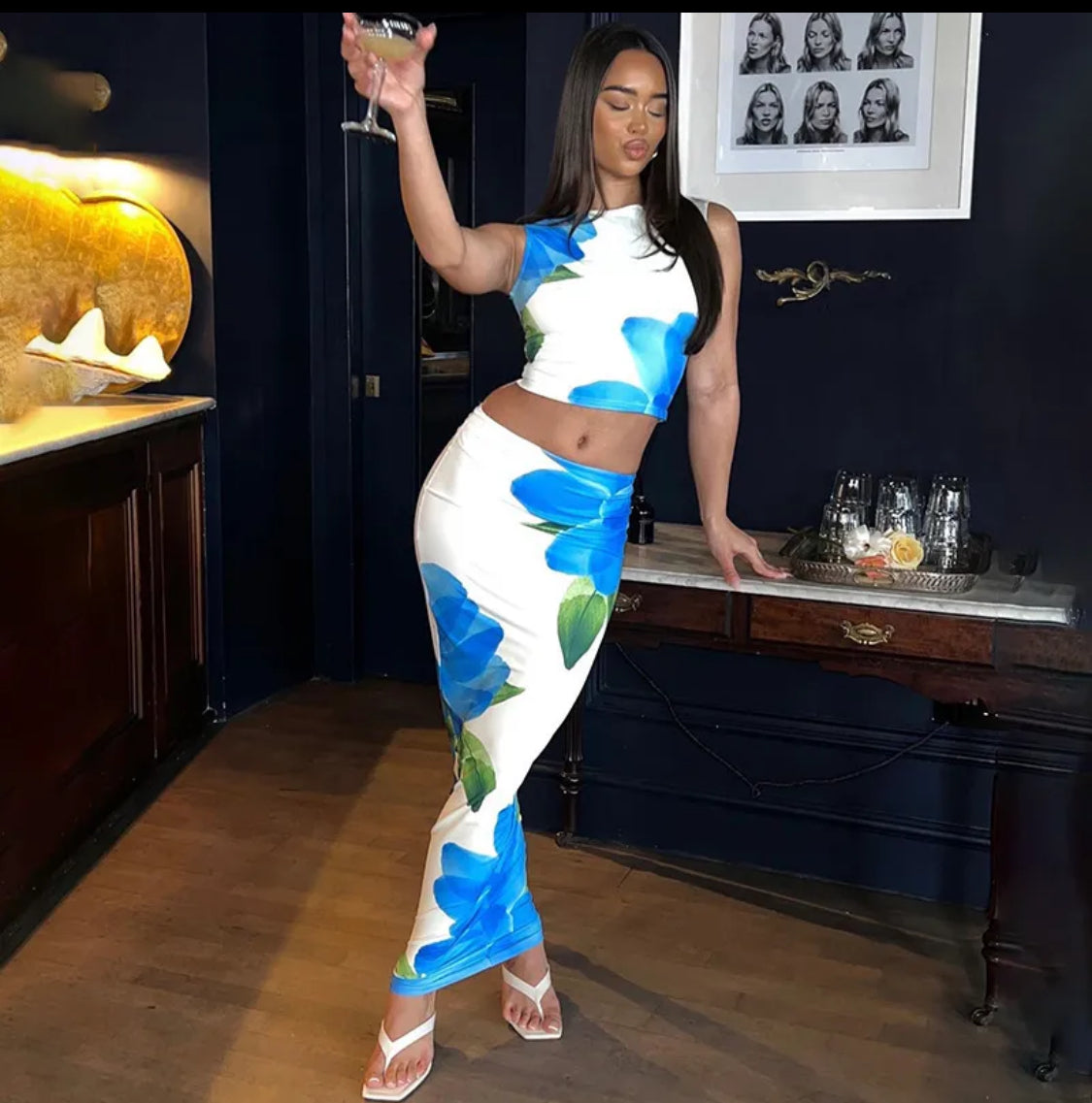 Women’s floral spandex holiday co-ord set.