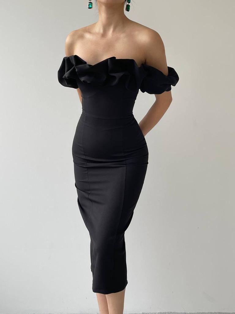 Midi Dress In A Ruffle Off The Shoulder Bodycon Style-Black