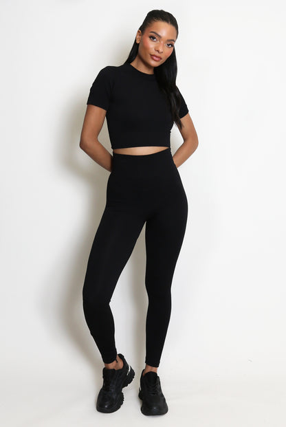 Top And Legging Set With A Ribbed Short Sleeve-Black