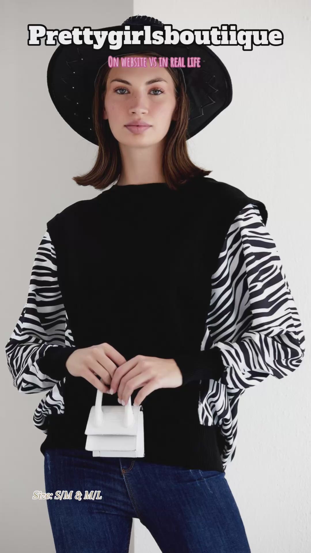 LONG SLEEVE OVERSIZE KNITTED JUMPER IN BLACK/WHITE ANIMAL PRINT